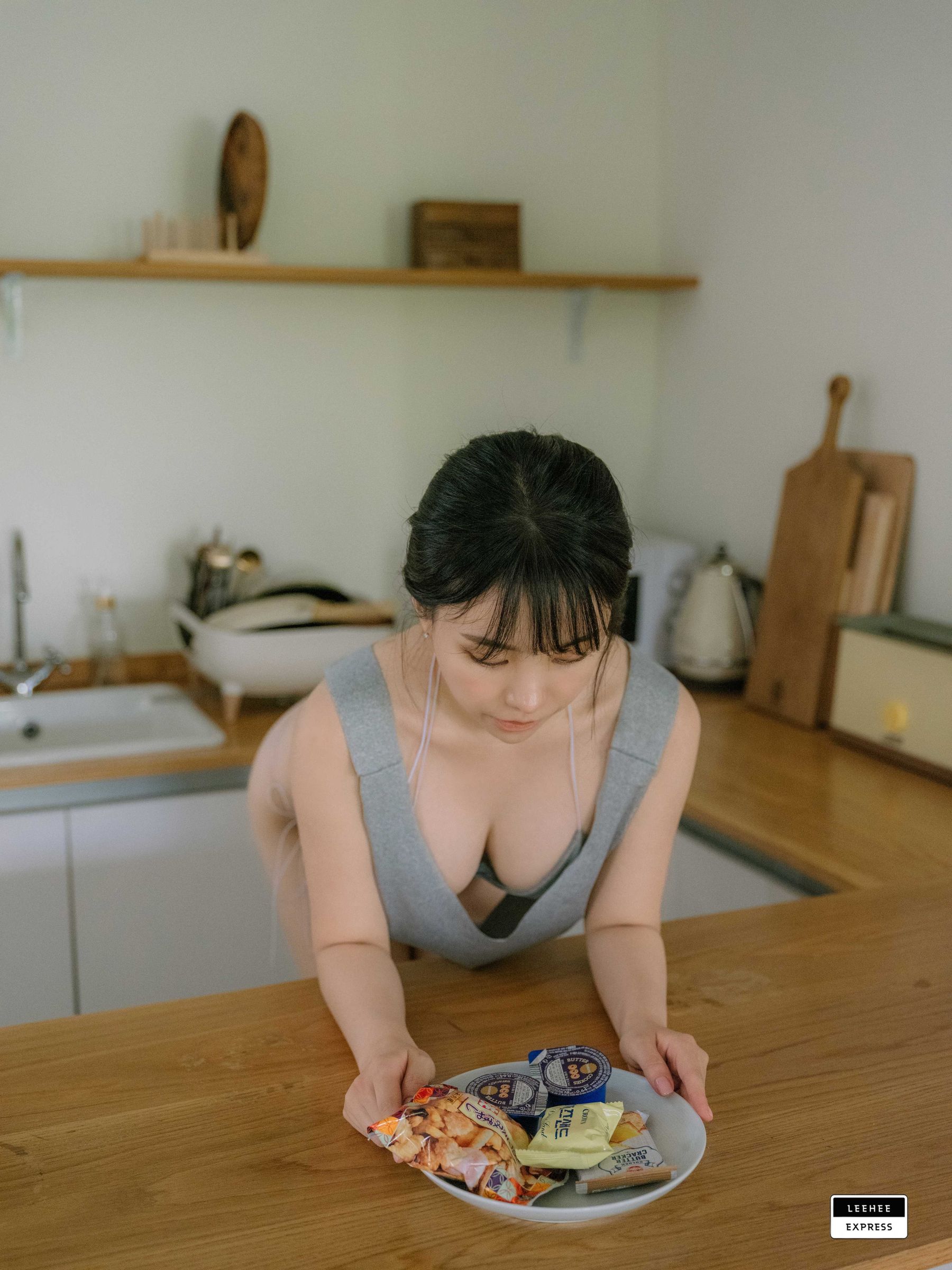 [LEEHEE EXPRESS] LEND-037 - Yuri  第3张