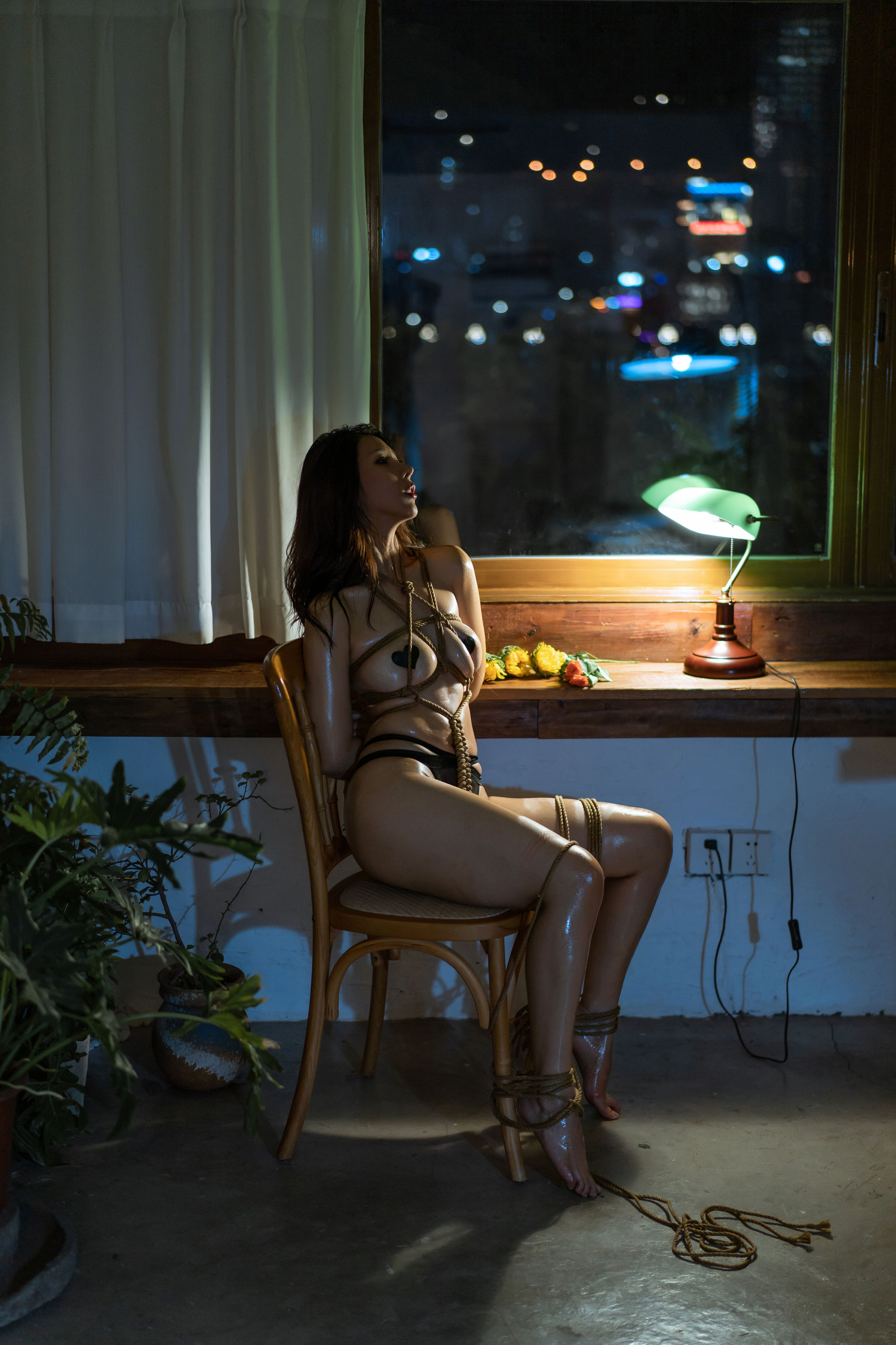 云溪溪 - 奶桃 油亮束缚