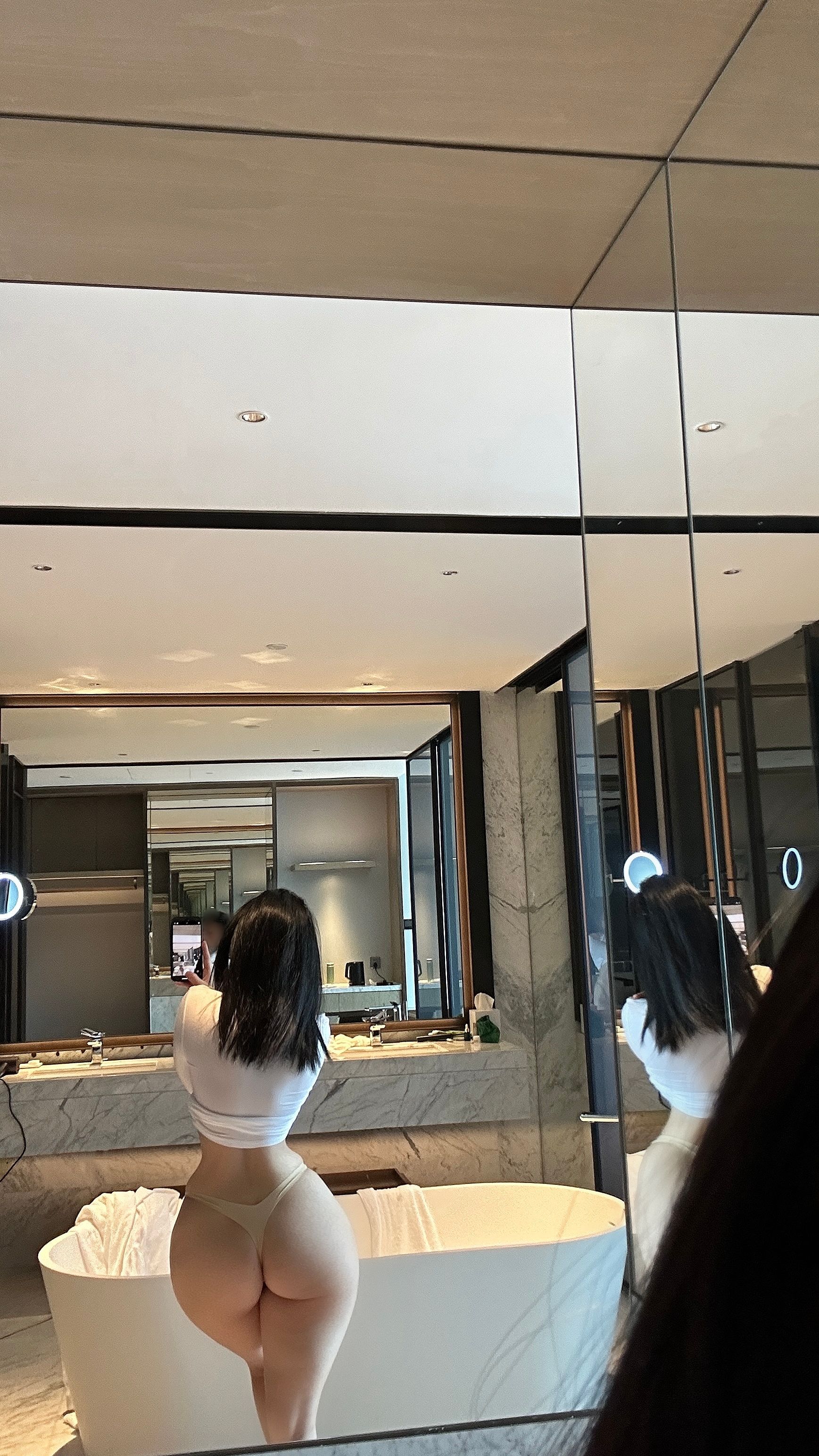 俏妞qiaoniuTT - 男友衬衫