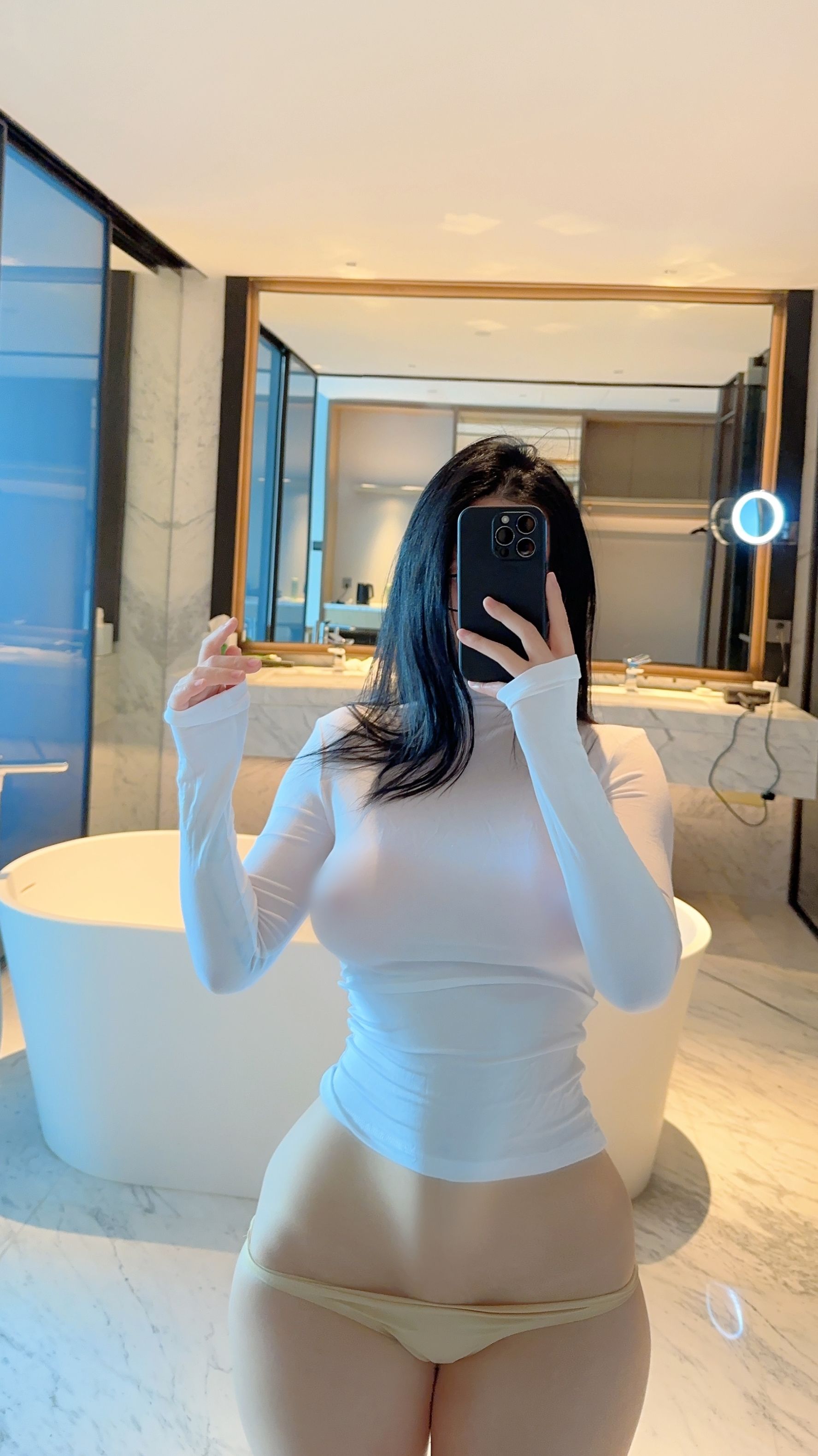 俏妞qiaoniuTT - 男友衬衫