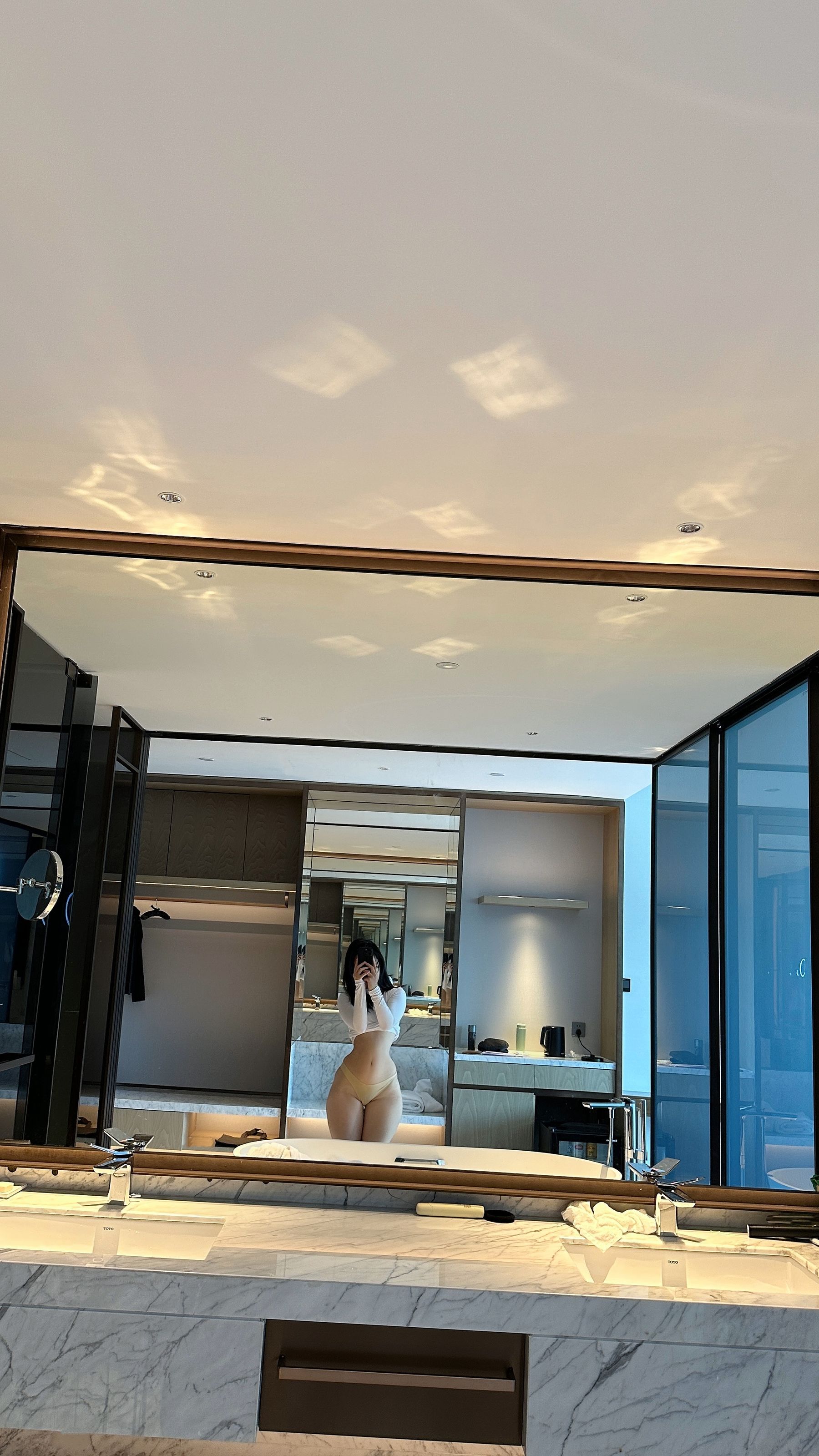 俏妞qiaoniuTT - 男友衬衫