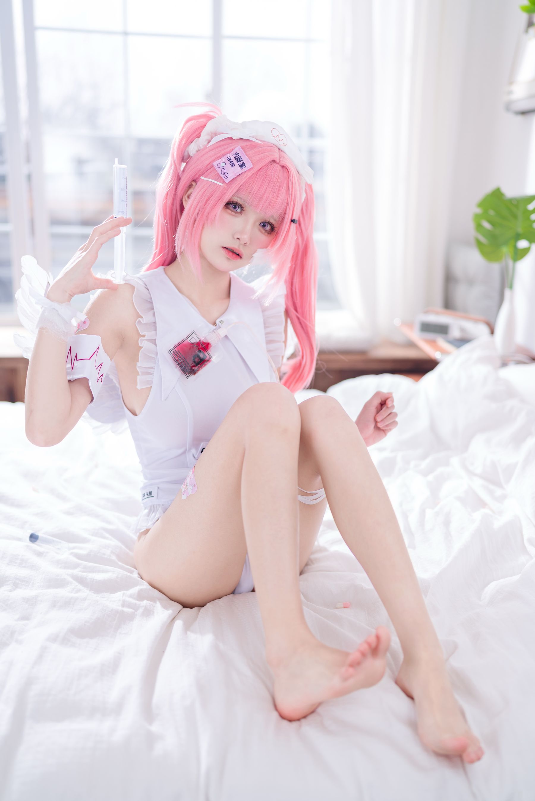 九柒喵 - 小护士针筒