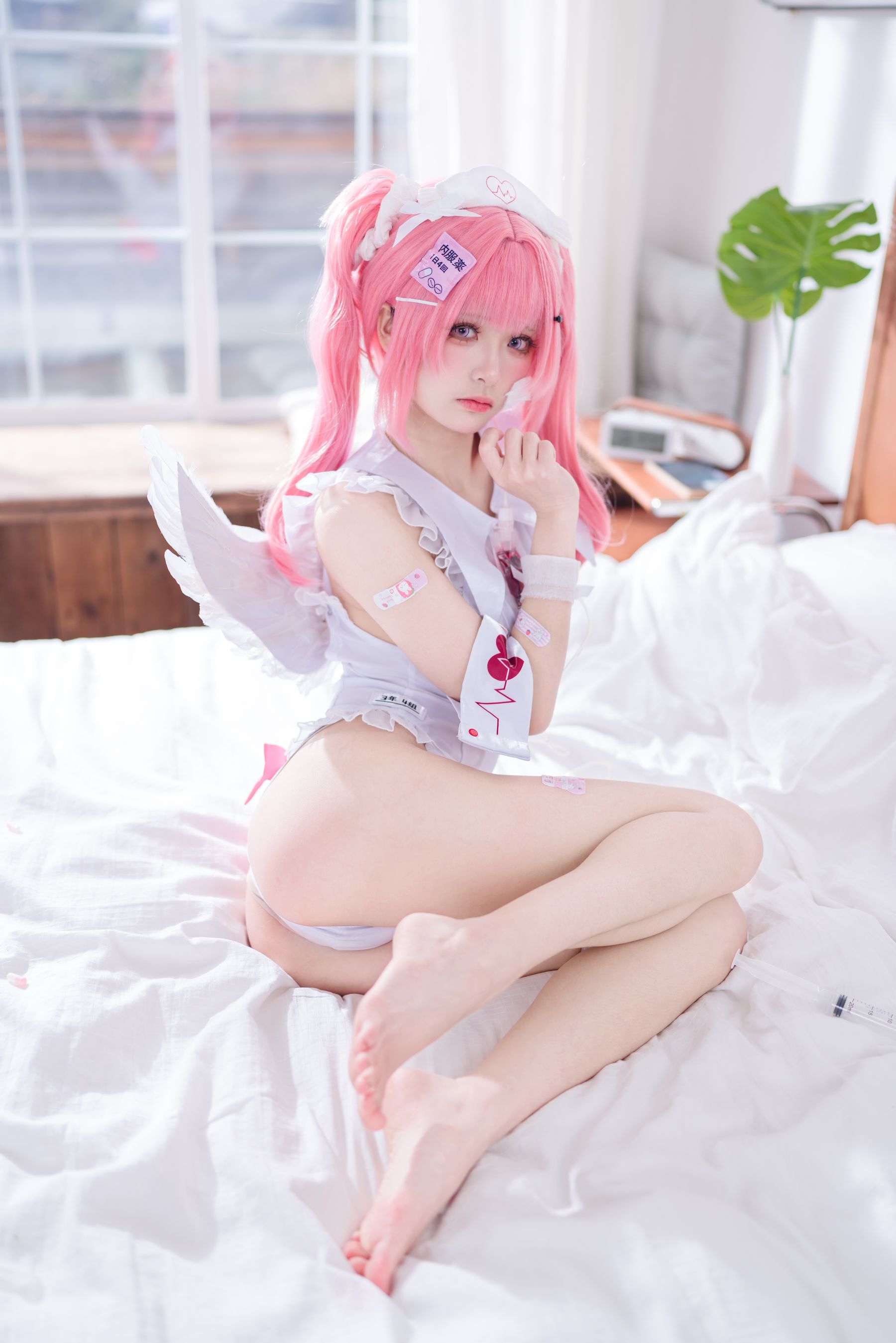 九柒喵 - 小护士针筒