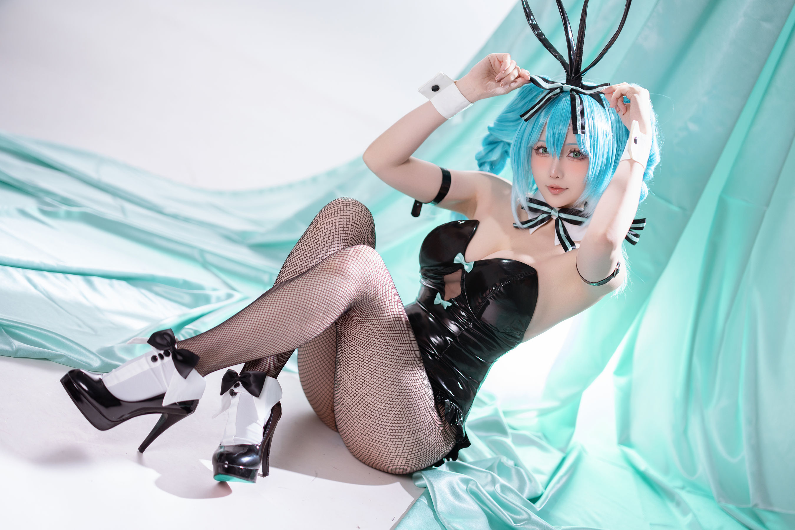 Coser小姐姐星之迟迟 - 初音未来 兔女郎