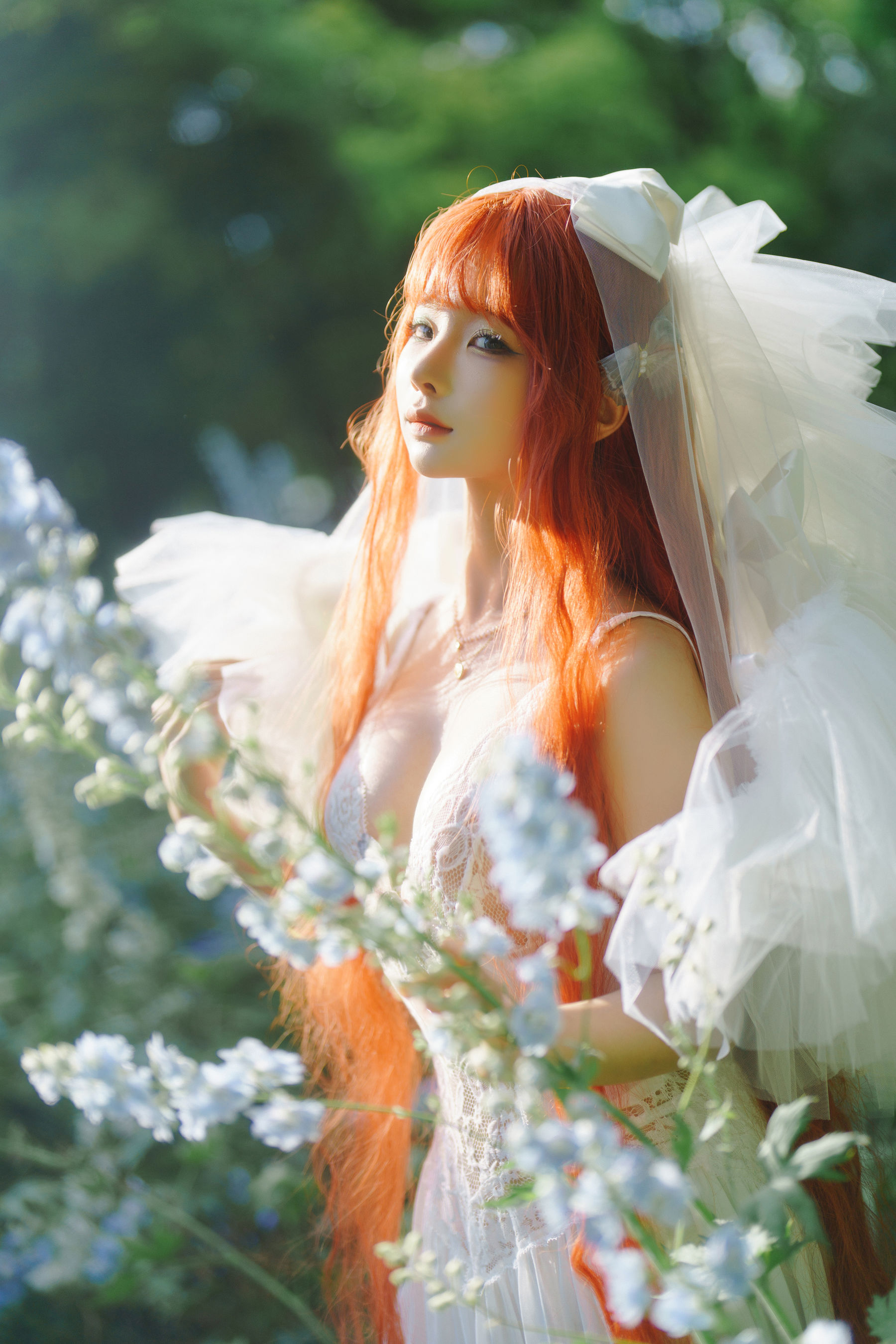 动漫博主 蠢沫沫 - 花丛婚纱  第1张