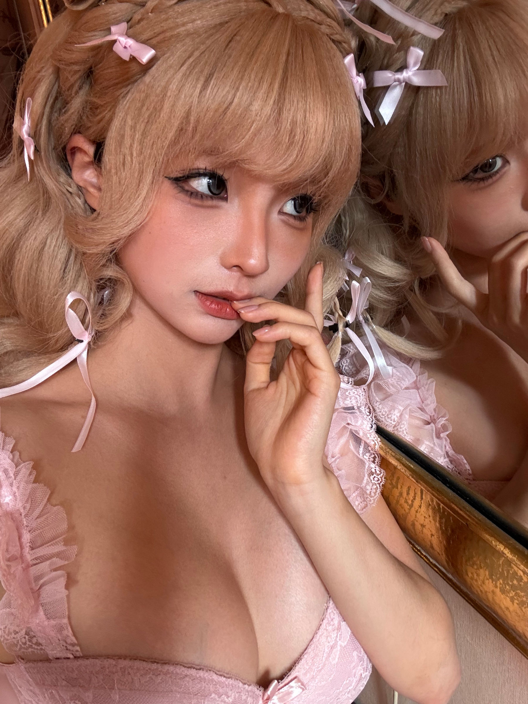 动漫博主蠢沫沫 - 金发蝴蝶结  第67张